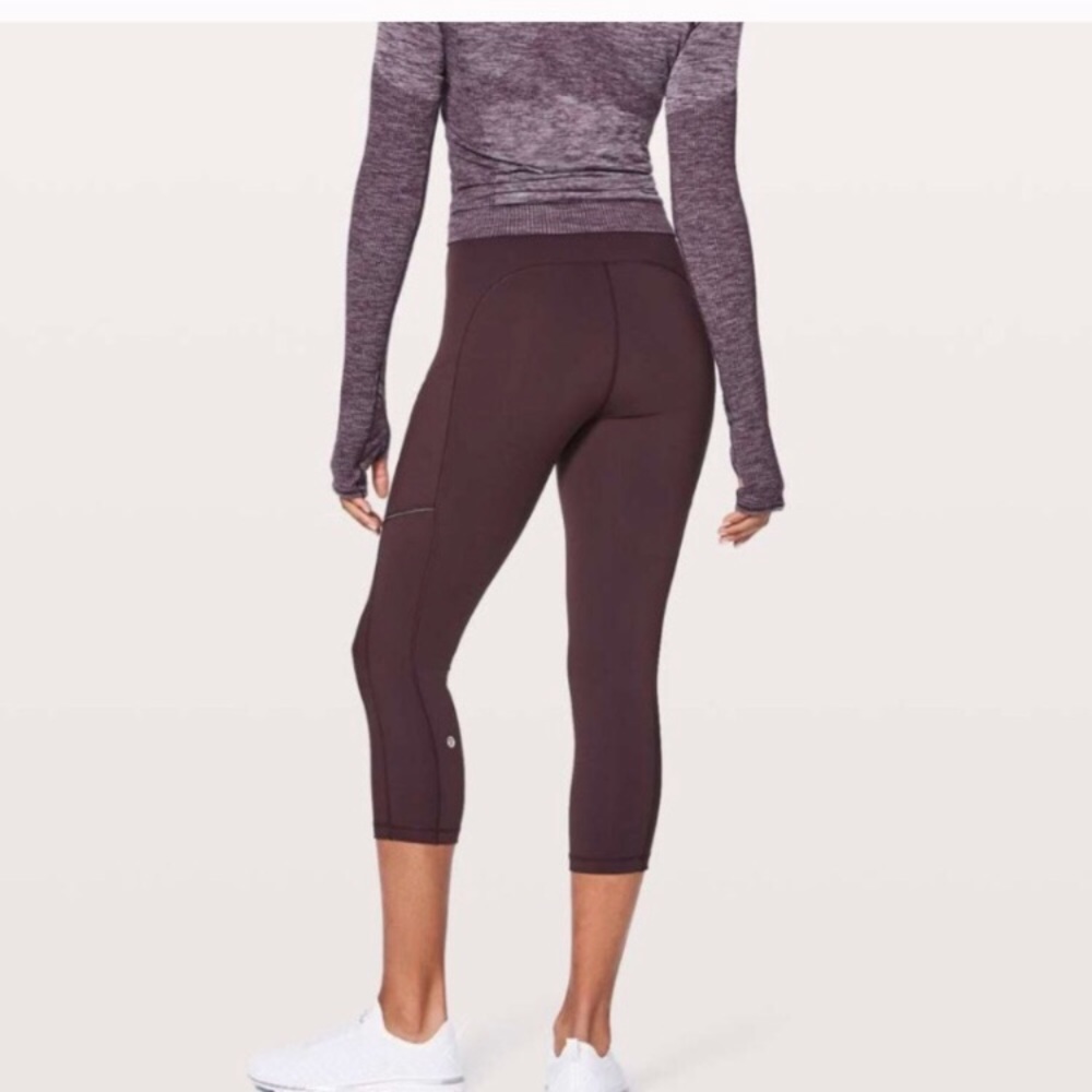 🍋 Lululemon Speed Up Crop 21” 🍋